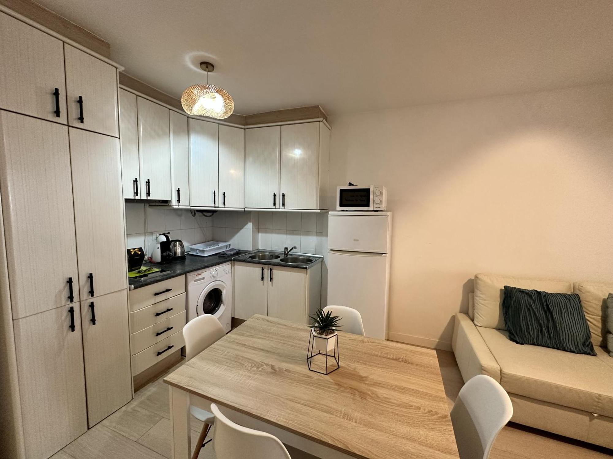Ver1 - Terraza - 1 Dorm - Wifi - Centro A 100 Metros - Playa A 600 Metros Torremolinos Kültér fotó